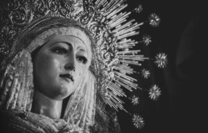 grayscale photo of a statue